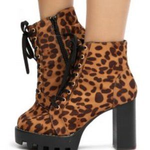 J.P ORIGINAL INTENSITY-04 LACE-UP CHUNKY BOOTIES Sz 8.5